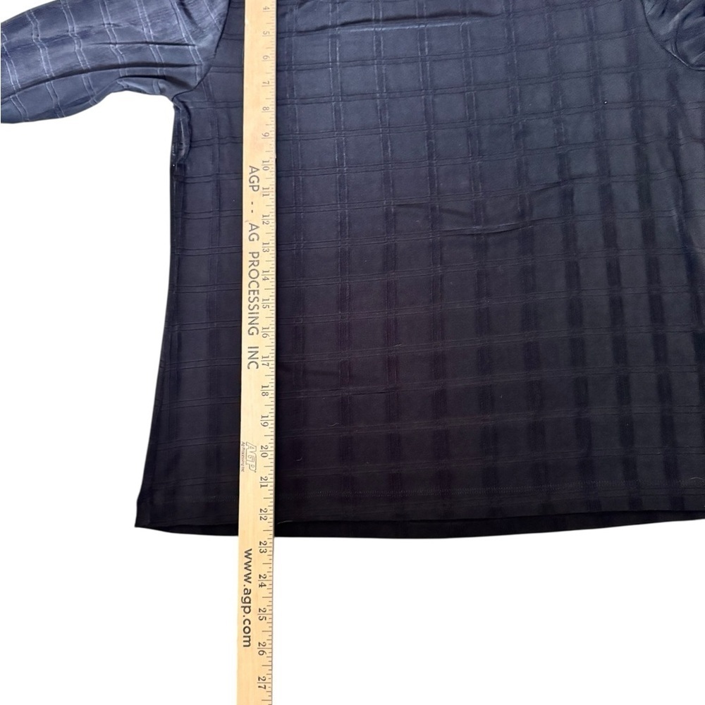 Chico’s Travelers Black Textured Grid Long Sleeve Top Size 3 Classic Minimalist - Picture 6 of 7